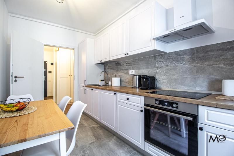 Mo Host Nest - image 11