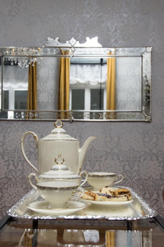 Deluxe King Suite image 4