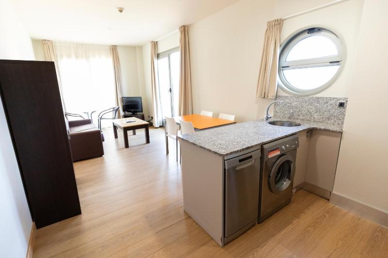 One-Bedroom Apartment (4 Adults) image 4