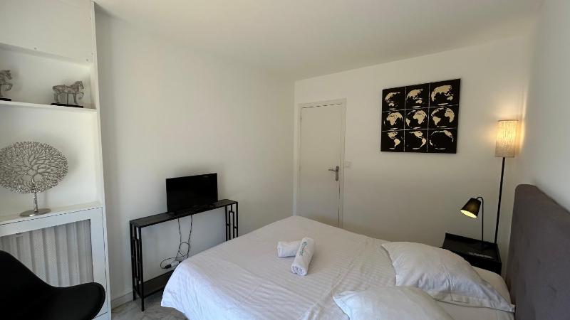 A083 - Modern & Bright apt - Cannes center - image 24