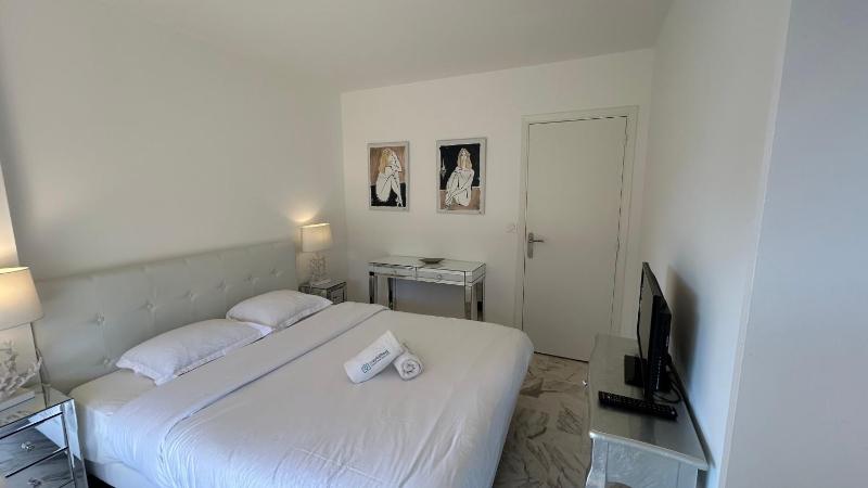 A083 - Modern & Bright apt - Cannes center - image 12