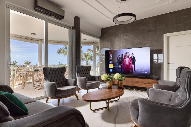 Luxury White House - Family Villa Near the Sea - image 21