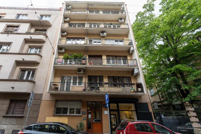 Apartment with Terrace image 2