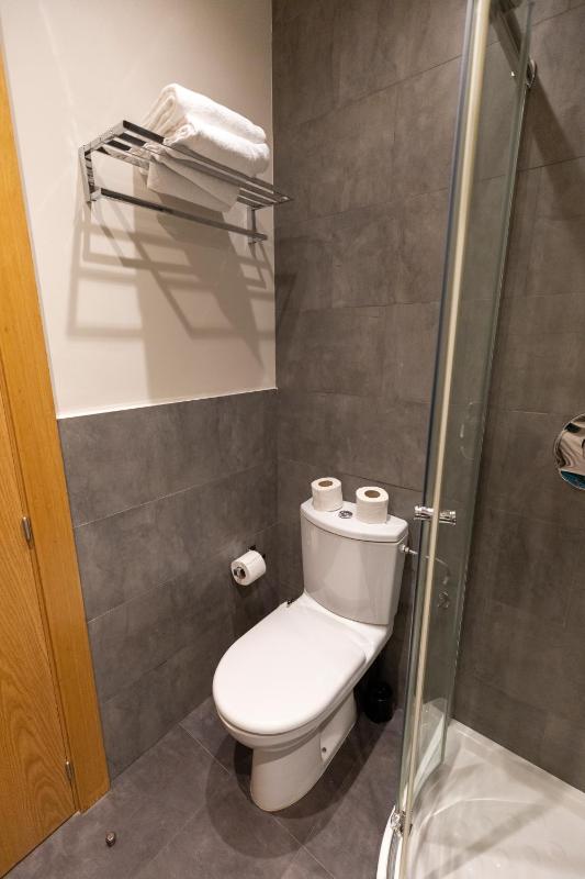 Two-Bedroom Apartment (6 Adults) image 1