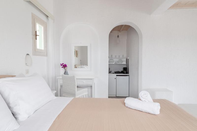Fos Apartments Mykonos - image 8