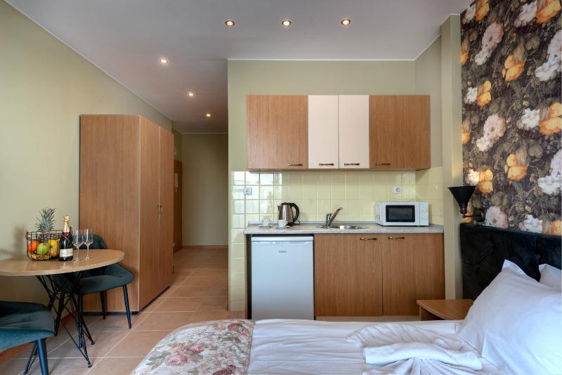 Hotel Avenue - image 17
