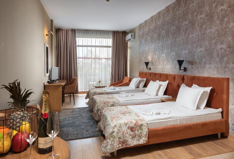 Hotel Avenue - image 16