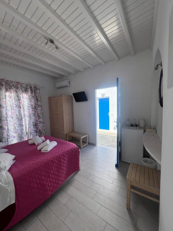 Double Room image 1