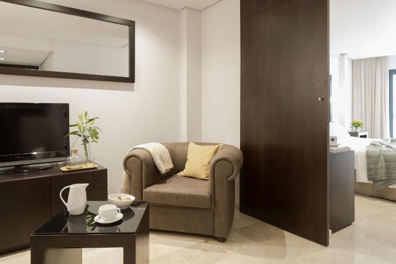 Superior Double or Twin Room image 3
