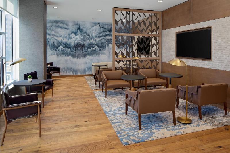 King or Double Room - Concierge Level  image 4