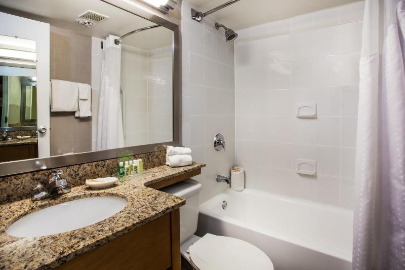 Standard Double Room with Two Double Beds image 4