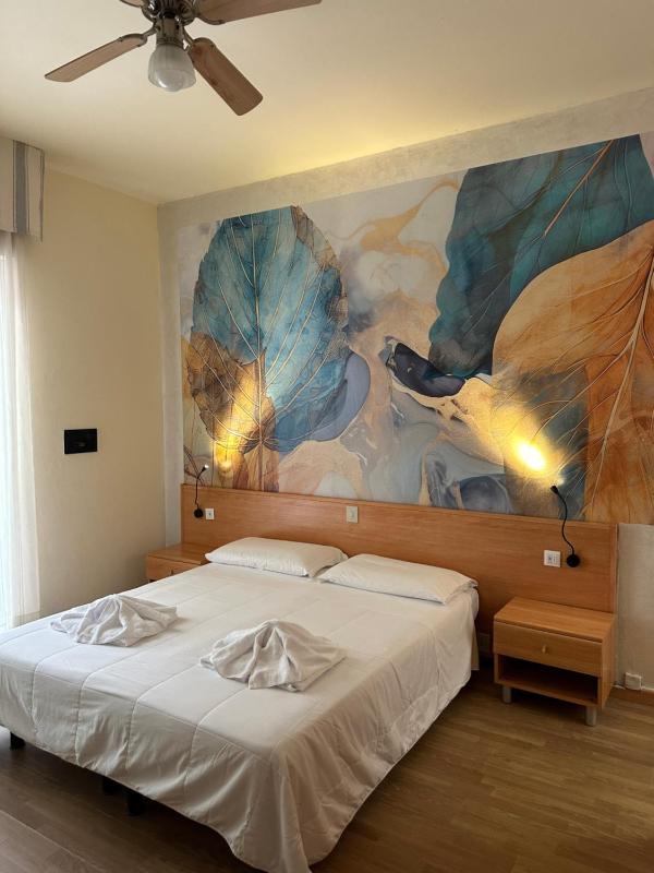 Double or Twin Room with Balcony image 2