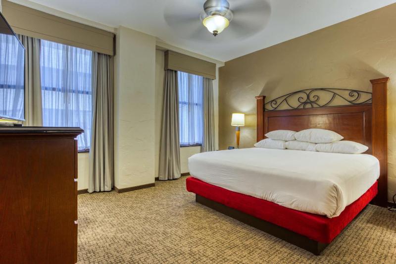 Drury Plaza Hotel San Antonio Riverwalk - image 23