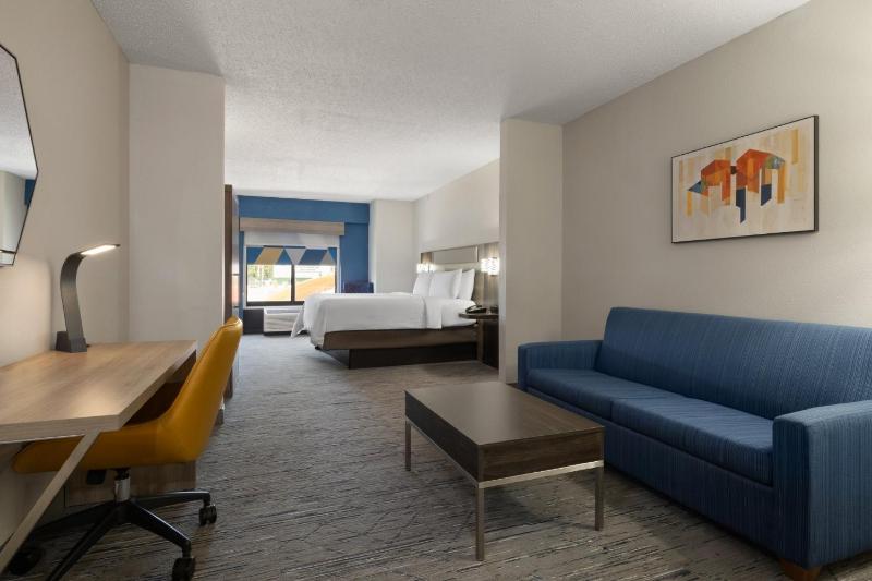 King Suite image 2