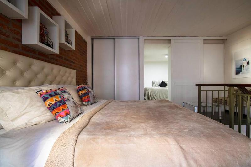 Splendid loft with suite and second room with services - image 16