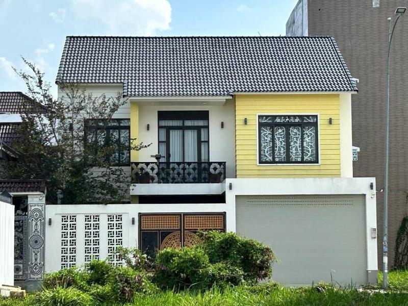 Lake view Villa in Nam Long - Villa bo ho khu biet thu Nam Long - image 1