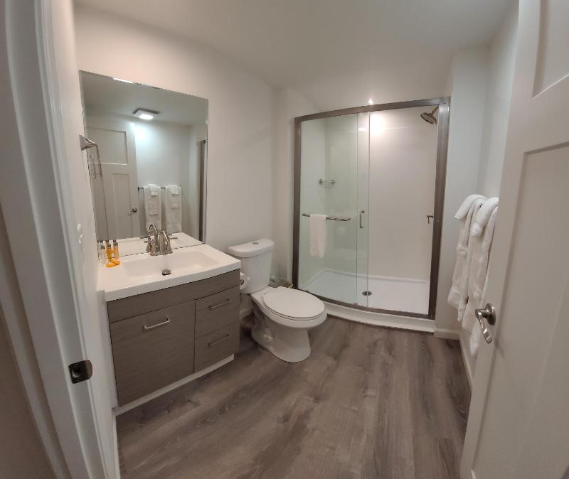 King Room image 2