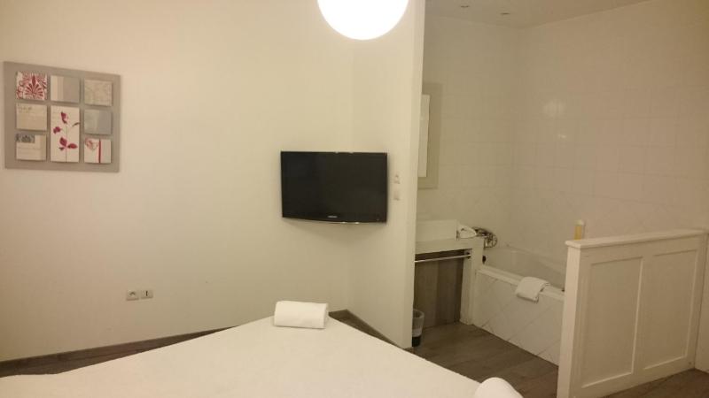 Superior Double Room image 3