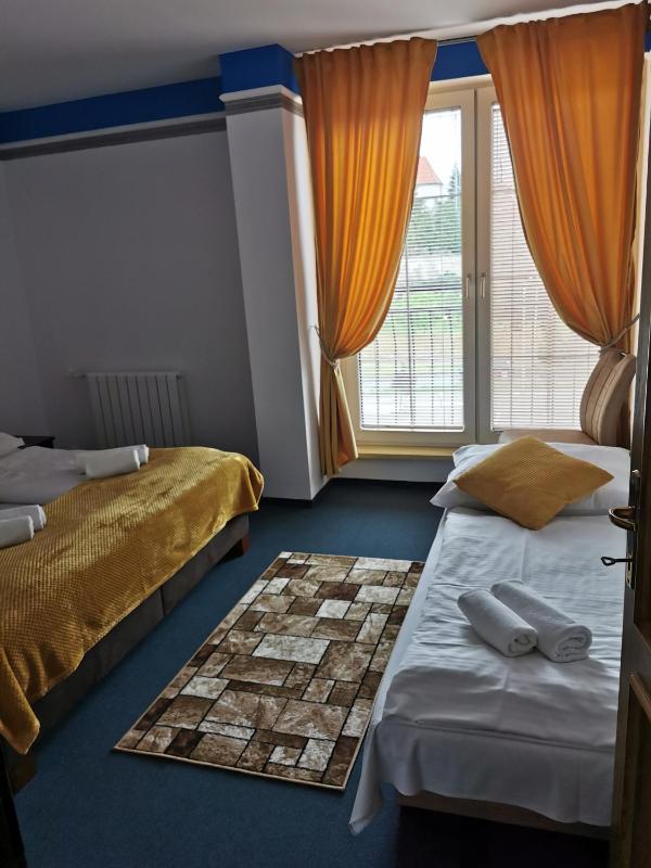 One-Bedroom Apartment image 4