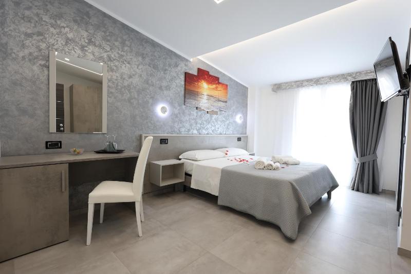 B&B Sunlight Tropea - image 38