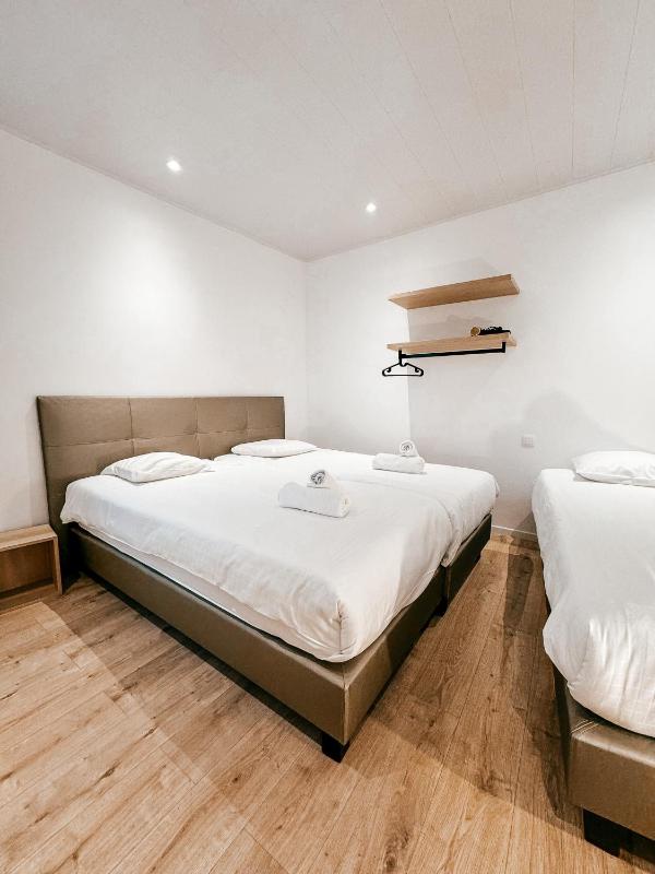 Budget Triple Room image 3