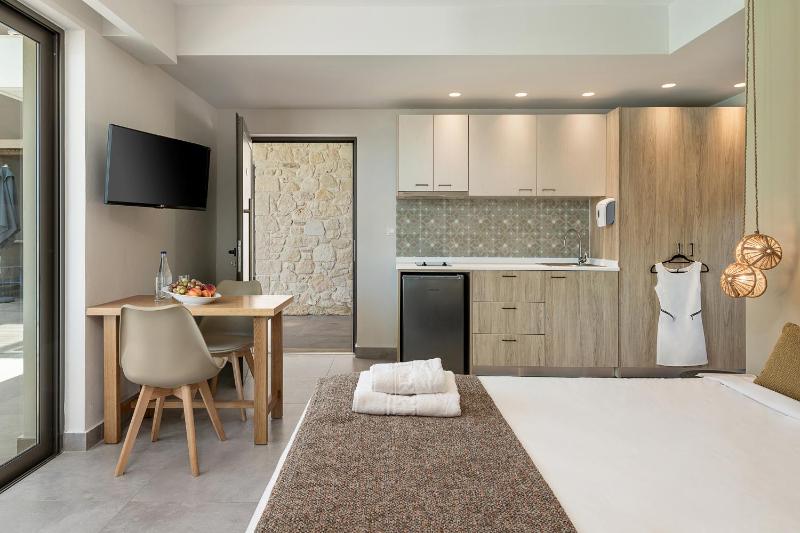 Studio Inland View image 1