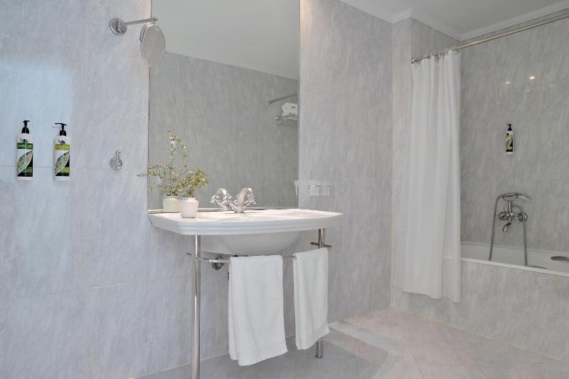 Penthouse Suite image 2