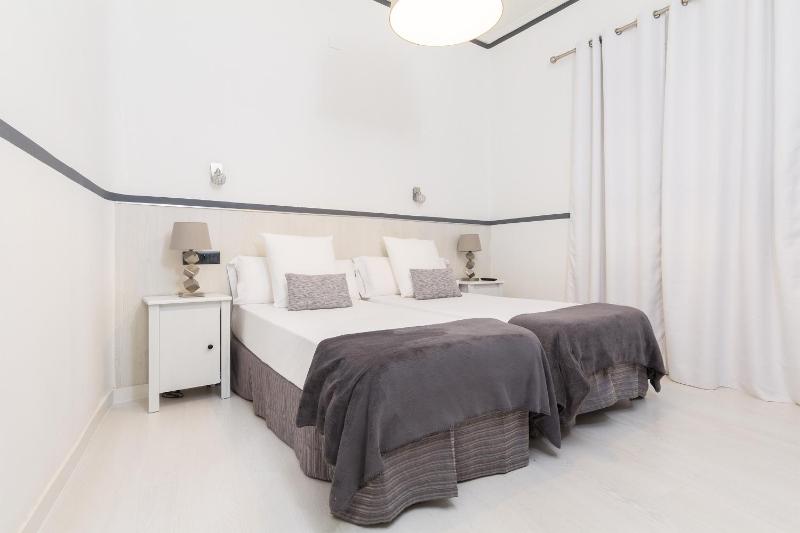 Superior Double Room image 2