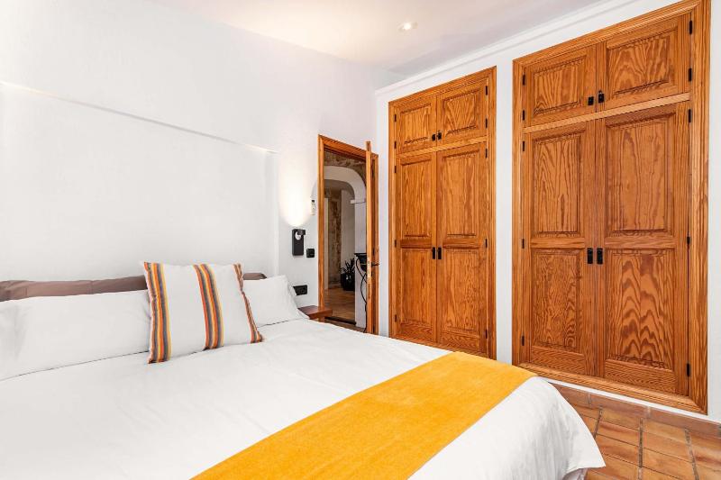 Villa Cal Moliner by Sealand Villas - image 50