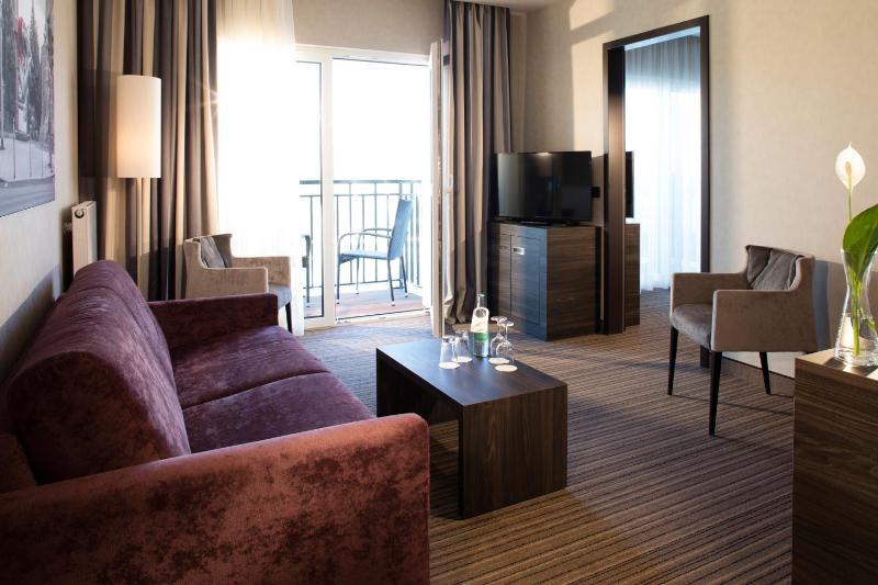 Suite image 3