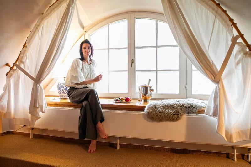 Double Room with Lake View image 2