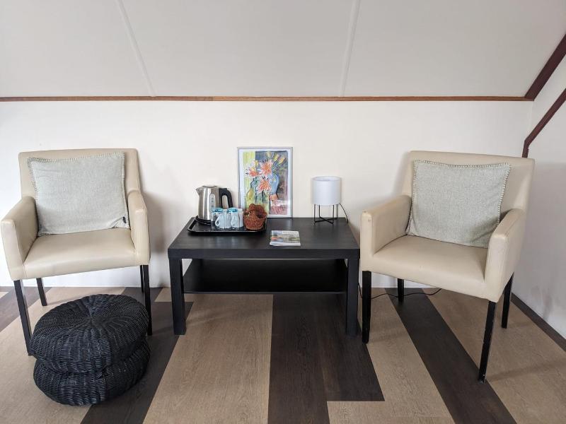 Double or Twin Room image 4