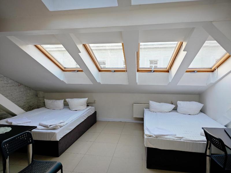 Apartamenty Hoża Attic Studio - image 2