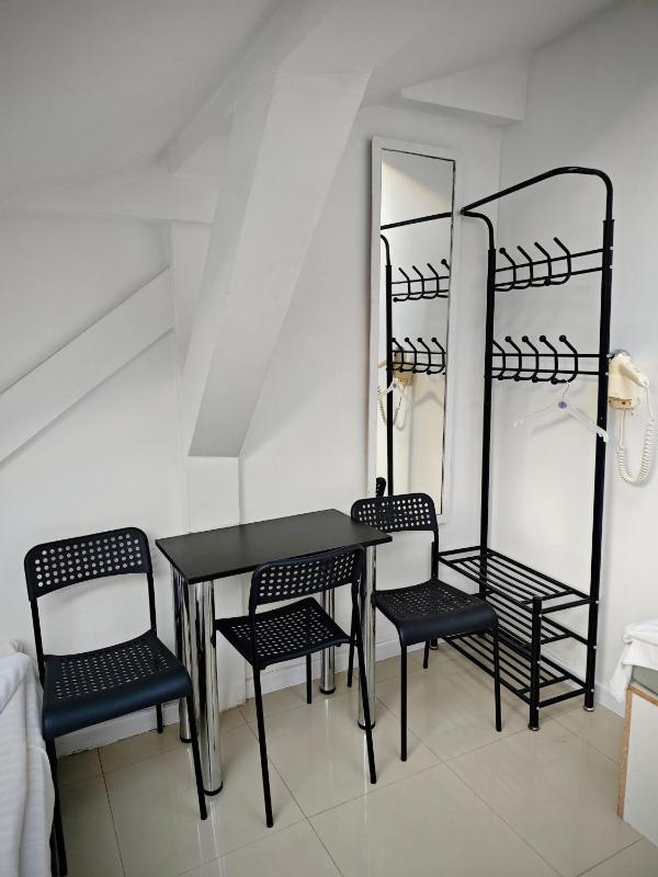 Apartamenty Hoża Attic Studio - image 11