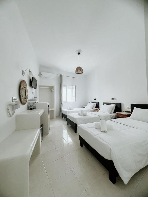 Triple Room image 3