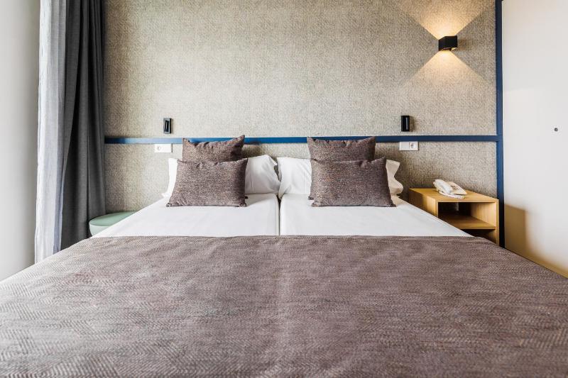 Superior Double Room image 4