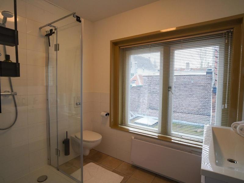 One-Bedroom Apartment - Non-Smoking image 3