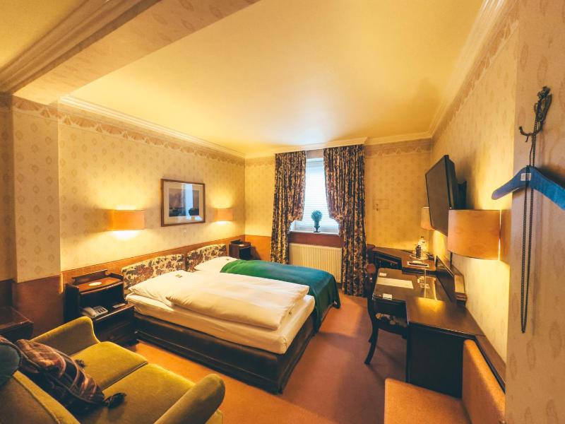 Souterrain Double Room - Economy image 1