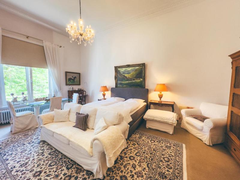 Deluxe Triple Room image 1