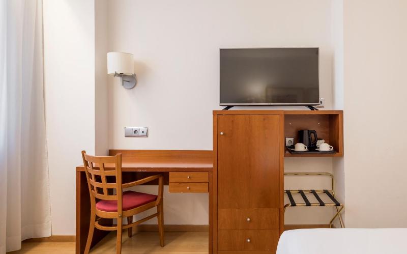 Superior Double Room image 4