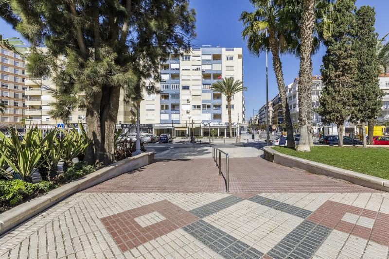 A&N Beachfront Terrace Living Torre del Mar - image 13