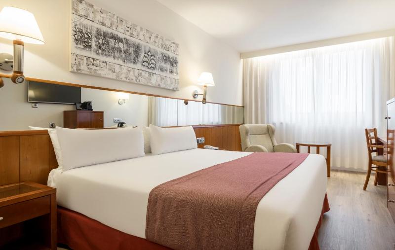 Superior Double Room image 1