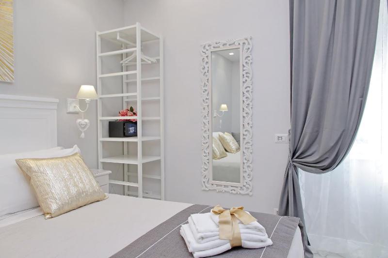 Comfort Quadruple Room image 3
