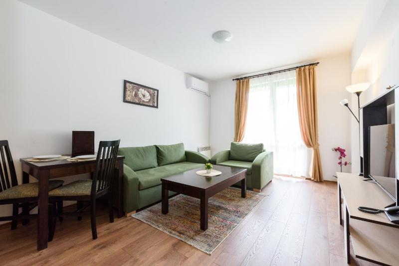 One-Bedroom Apartment image 3