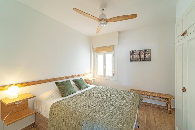 WELCS APARTAMENTO 143 EMP con vistas al canal - image 18