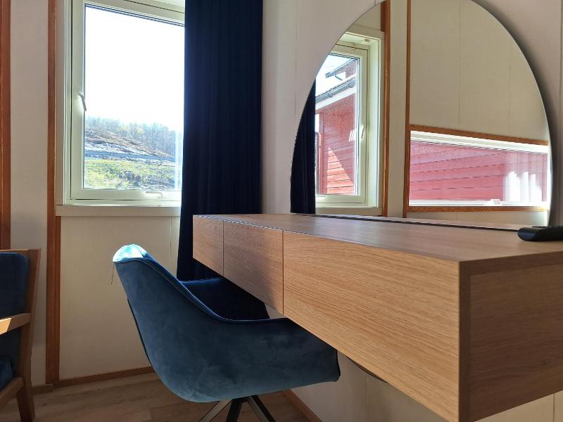 Budget Twin Room image 4
