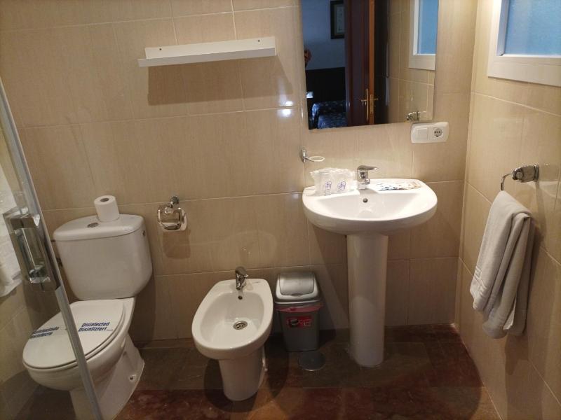 Hostal San Cayetano - image 11