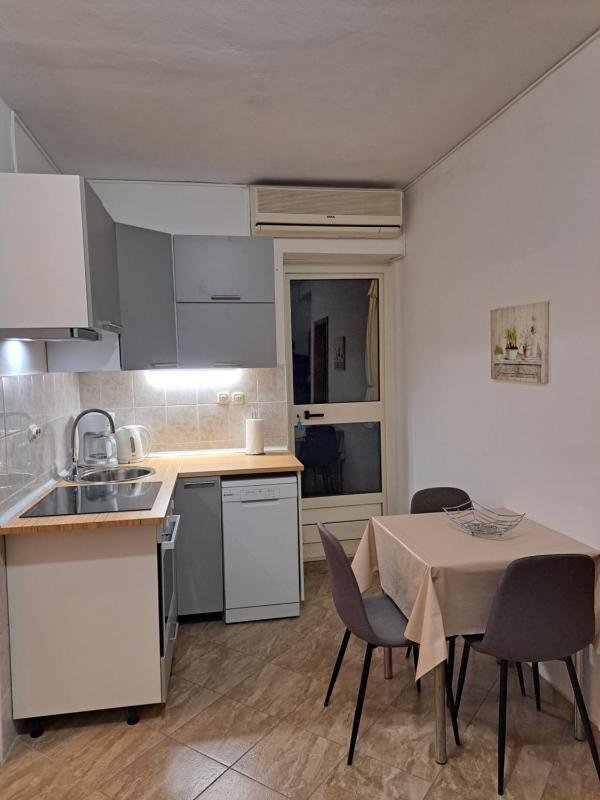 Apartments Bećir - image 9