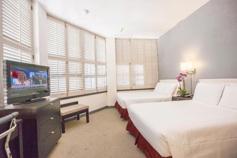 Grant Plaza Hotel - image 14