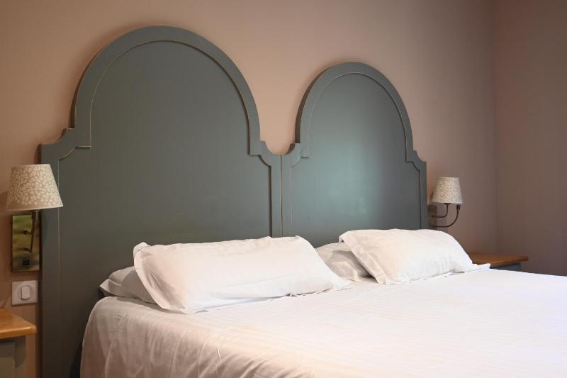 Double Room image 1